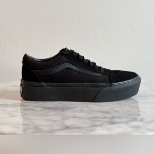 NWOT Vans Black Old Skool Platform Sneakers